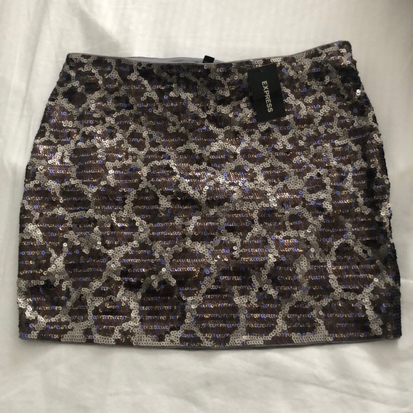 Skirt - Picture 1 of 2